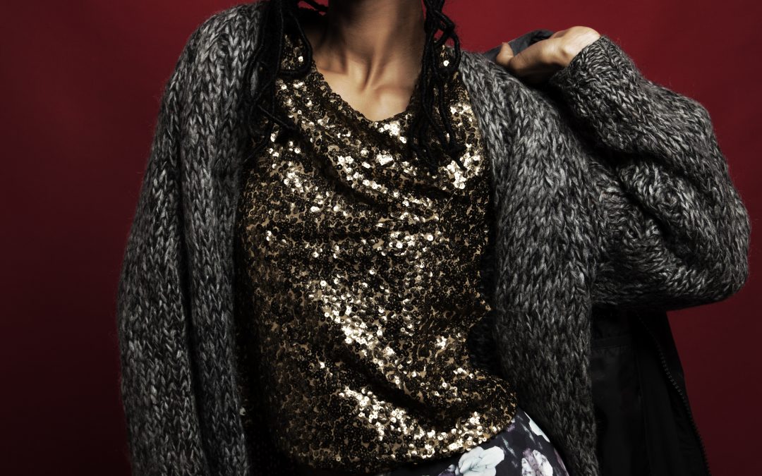 Effortless Elegance: Mixing Textures and Tones for the Perfect Outfit