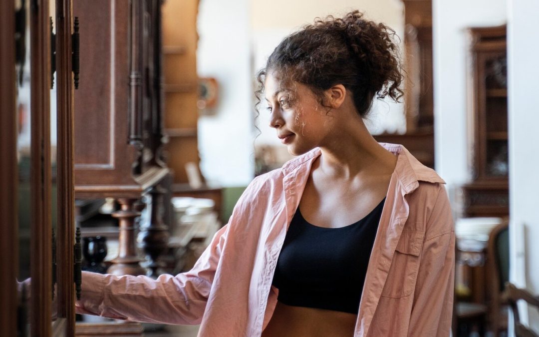 Build a Versatile Capsule Wardrobe for Your Body Shape: A Sydney Stylist’s Guide