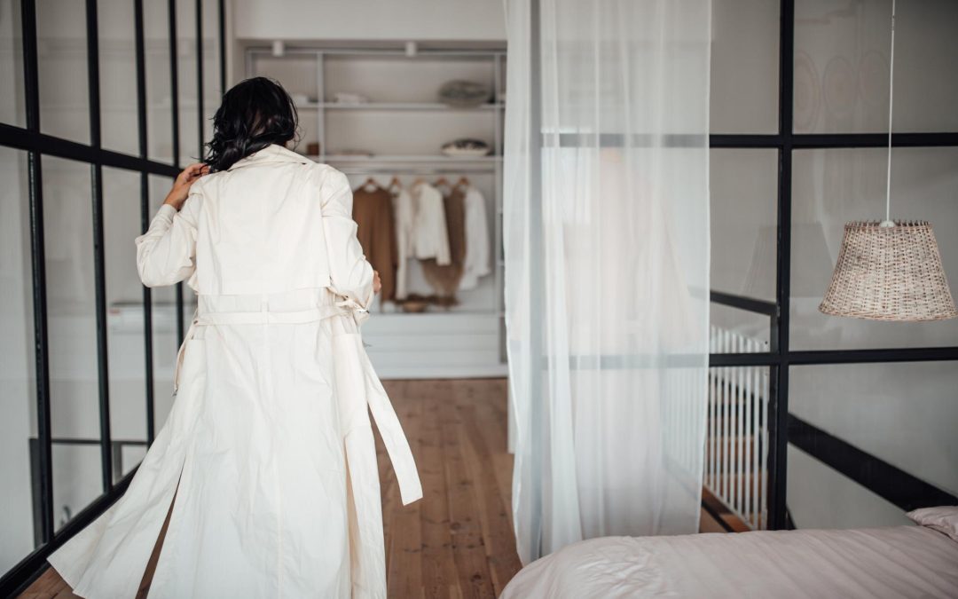 How to Build a Sydney‑Proof Capsule Wardrobe That Suits Your Lifestyle